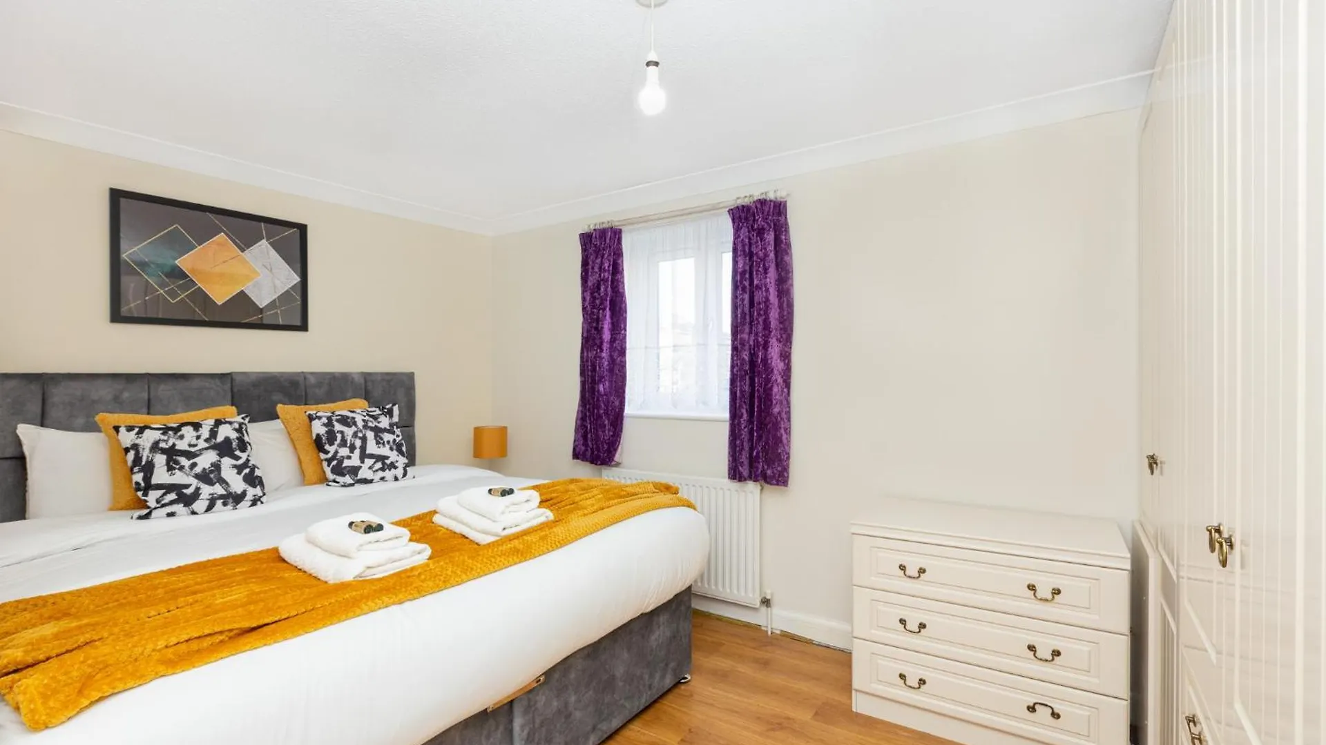Charming 1Br Flat, Canning Town, Excel, City Hall London Apartment